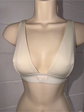 Ribbed Plunge Bralette in Cream - Skims